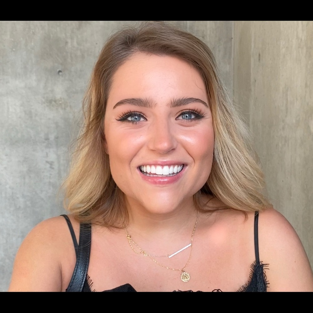 Meet your Posher, Madi